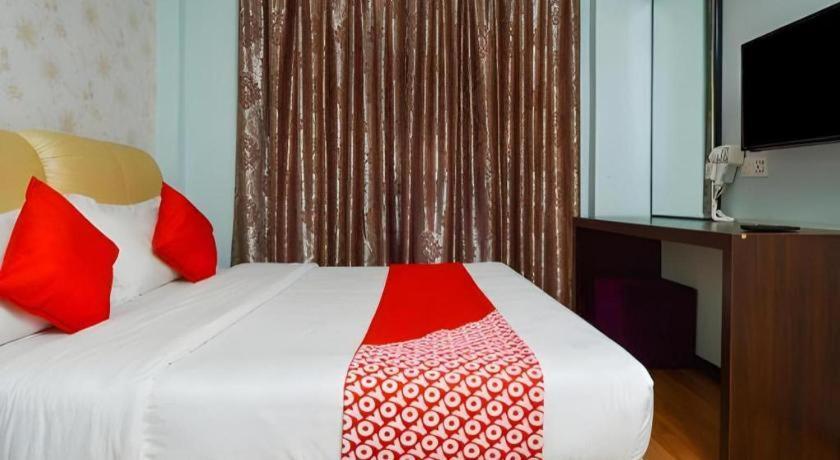 Grand Ct Hotel Malacca Exterior foto